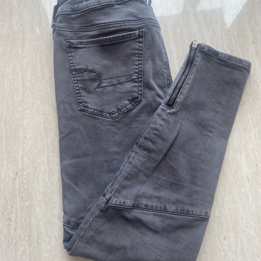 American Eagle gray Moto Jeggings - Picture 2 of 4